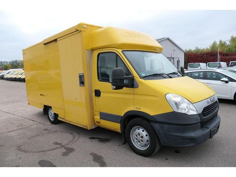 Gelb Gebraucht 2012 Iveco Daily Van | 9.163 € - Bild 1/4