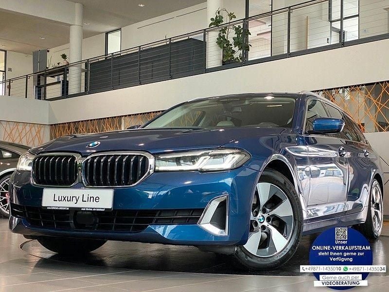 Blau Gebraucht 2022 BMW 520 Luxury Line Limousine | 36.980 € (Fairer Preis) - Bild 1/3