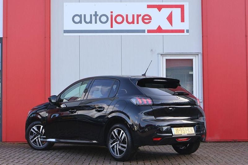 Gebraucht Peugeot 208 Allure 102 PS (75 kW) 2020 Schwarz Kleinwagen