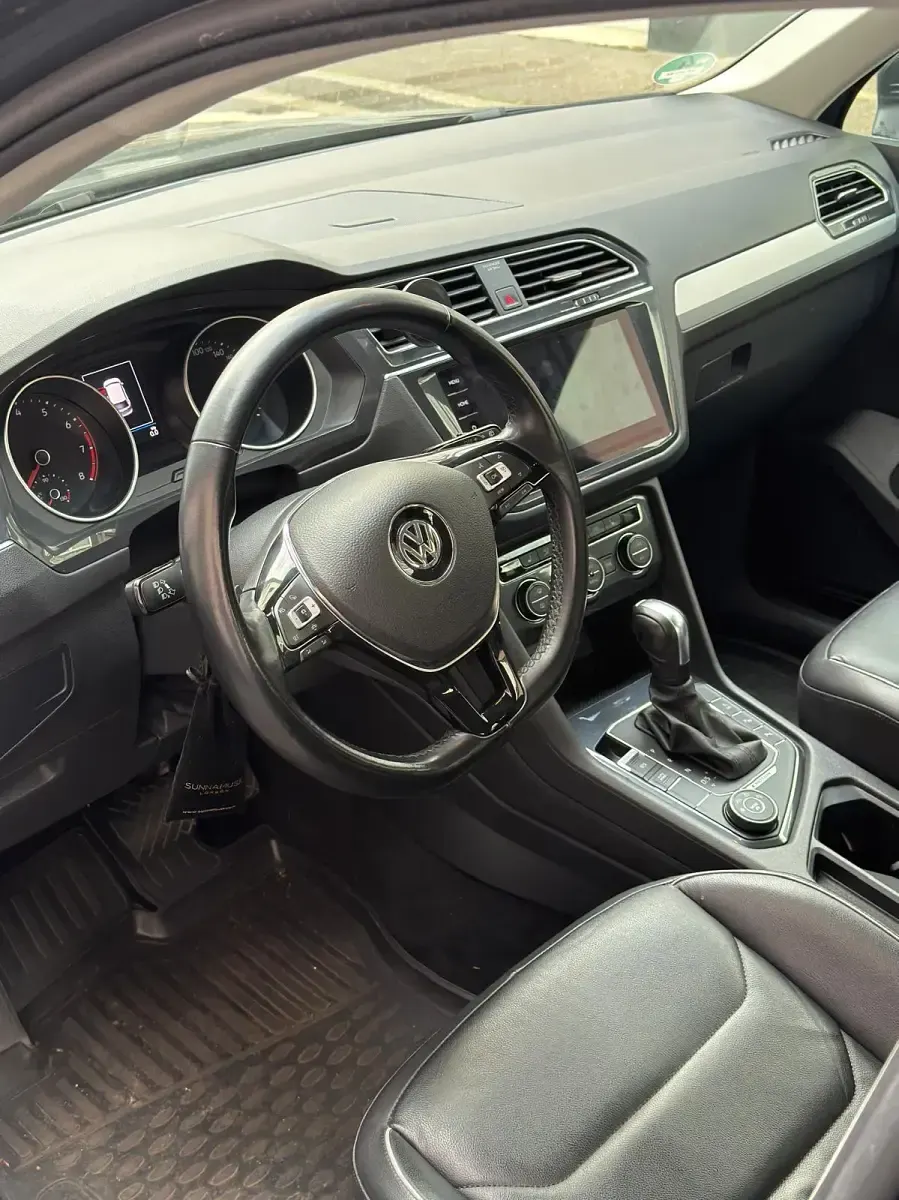 Gebraucht VW Tiguan Pro 190 PS (139 kW) 2019 Grau SUV