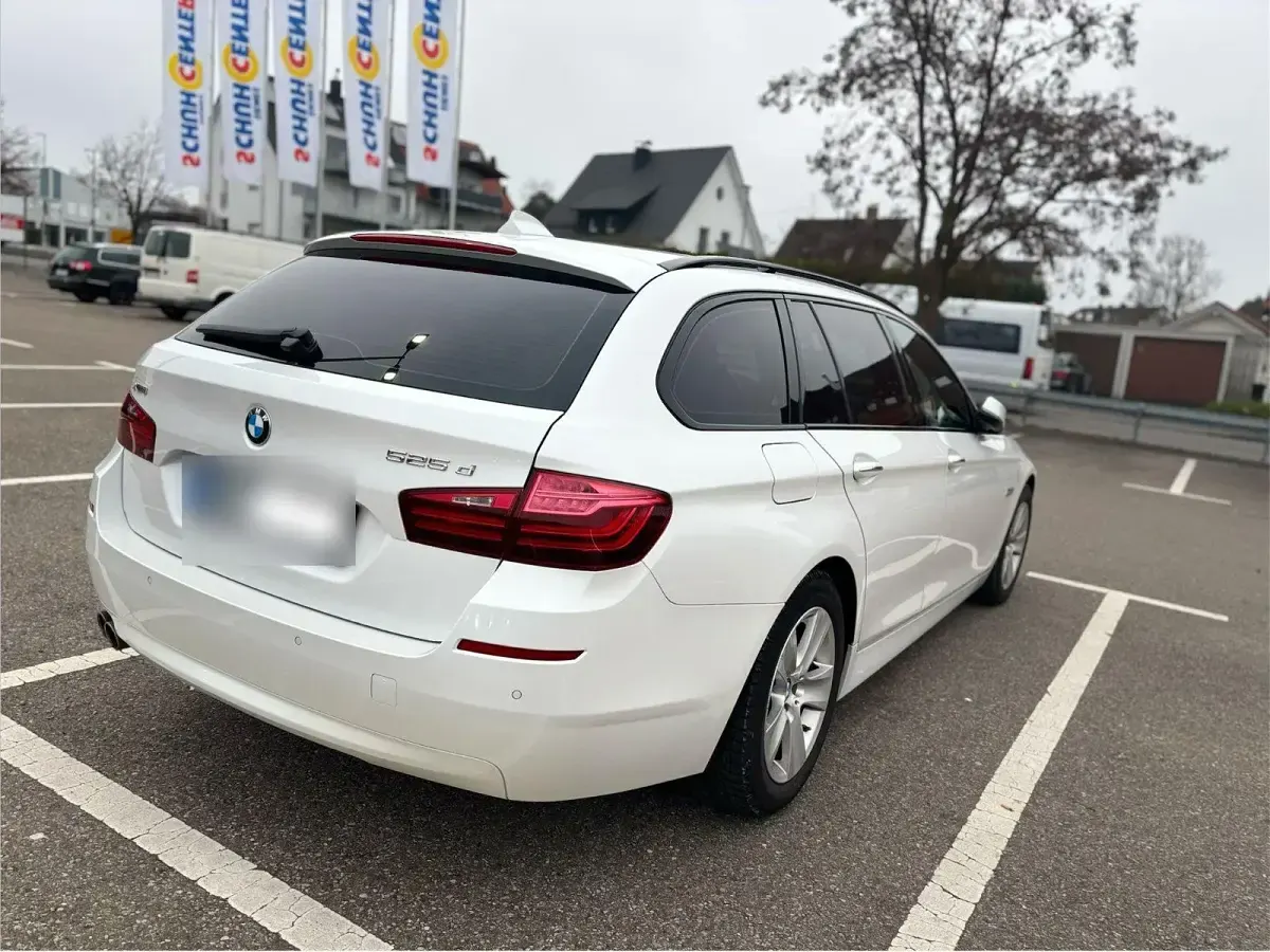 Gebraucht BMW 525 218 PS (160 kW) 2015 Weiß Kombi