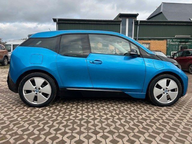 Blau Gebraucht 2017 BMW i3 Kleinwagen | 12.900 € (Fairer Preis) - Bild 1/4