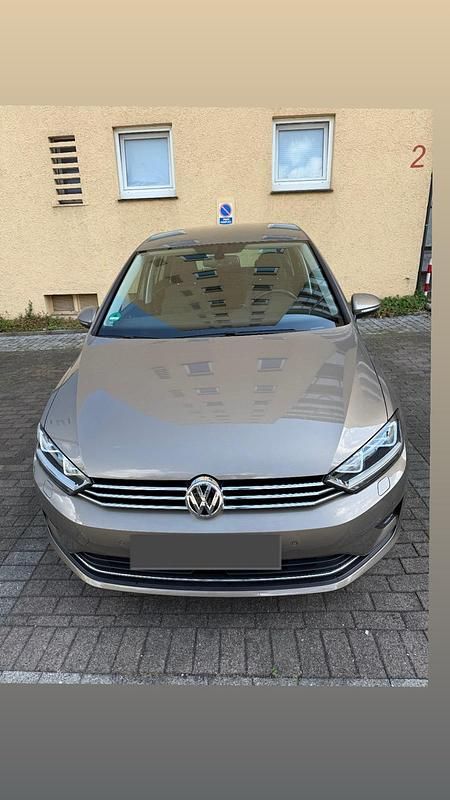 Second-hand VW Golf 110 CP (80 kW) 2016 Auriu SUV