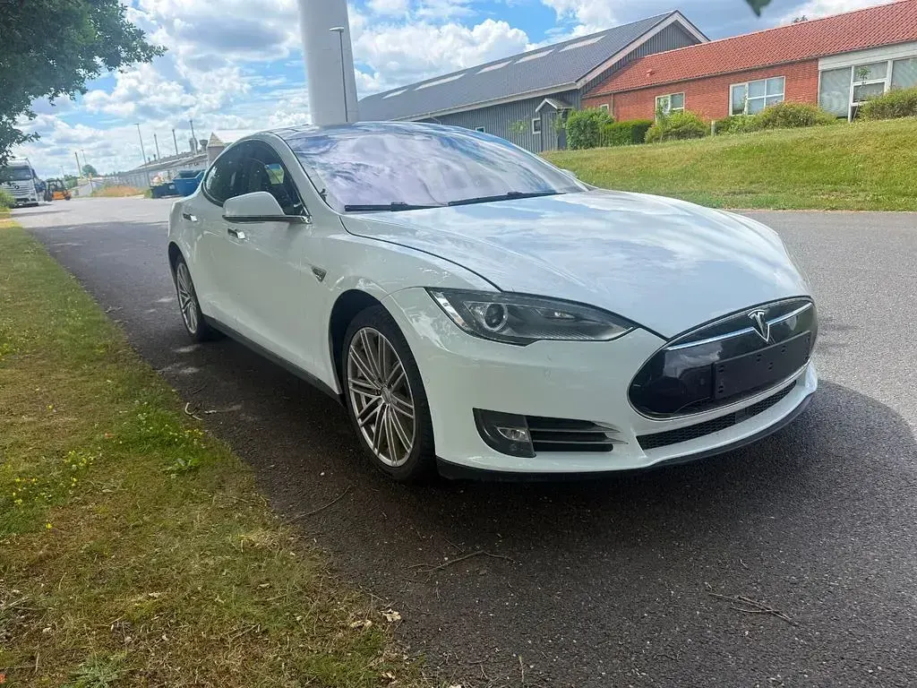 Gebraucht Tesla Model S Performance 344 kW (469 PS) 2015 Kleinwagen
