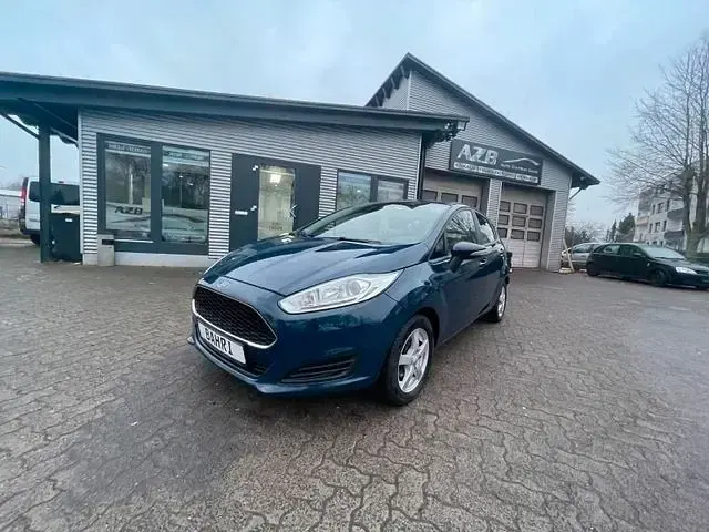 Gebraucht Ford Fiesta Trend 95 PS (69 kW) 2017 Blau Kleinwagen