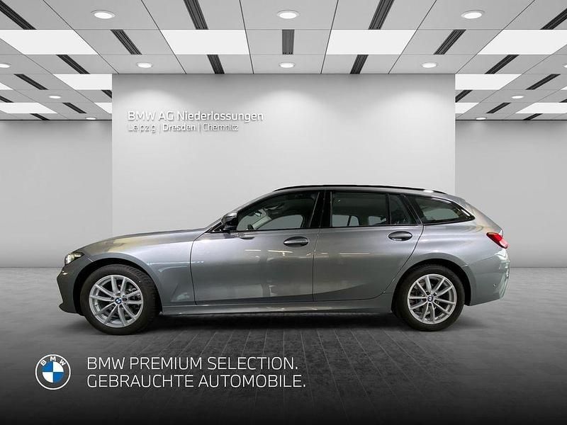 Gebraucht BMW 318 Comfort Edition 156 PS (114 kW) 2025 Grau Kombi