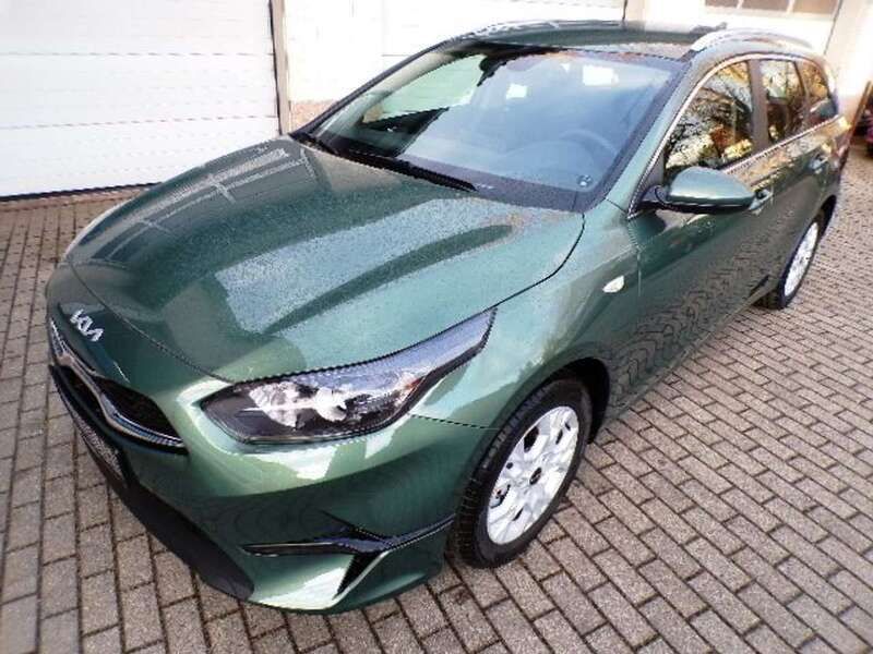 (exg) experience green met. Neu 2024 Kia Ceed Sportswagon Vision Kombi | 27.200 € (Teuer) - Bild 1/4