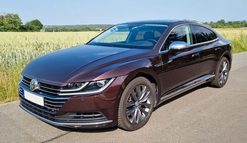 Rot Gebraucht 2018 VW Arteon Limousine | 25.900 € (Fairer Preis) - Bild 1/4
