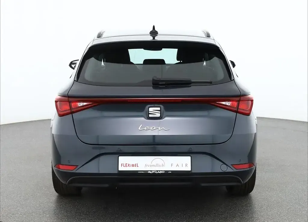 Neu Seat Leon ST 116 PS (85 kW) 2026 Grau Kombi