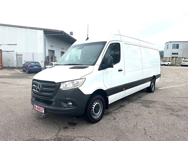 Weiß Gebraucht 2021 Mercedes Sprinter Van | 28.900 € (Fairer Preis) - Bild 1/4