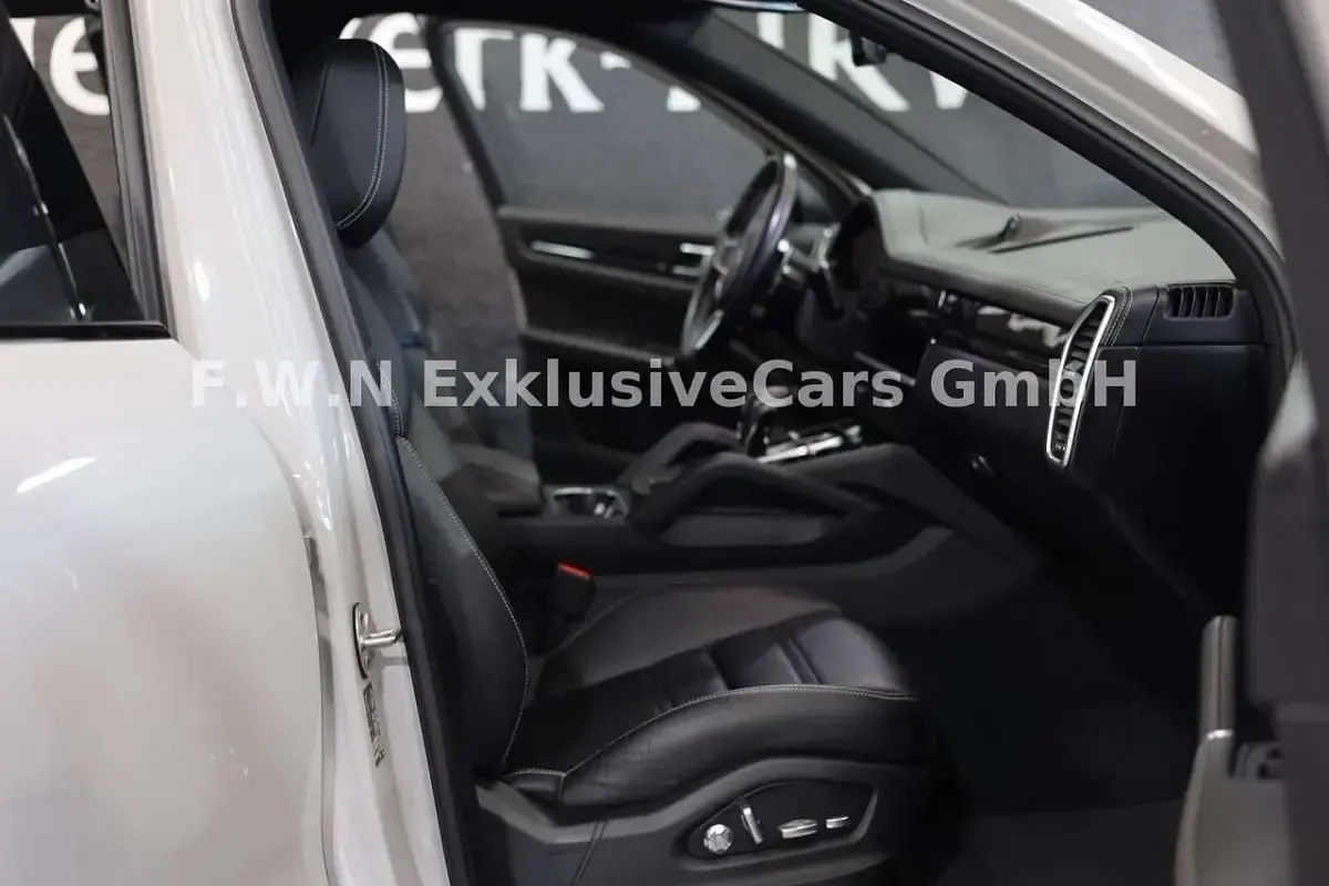 Gebraucht Porsche Cayenne 462 PS (339 kW) 2021 Grau SUV