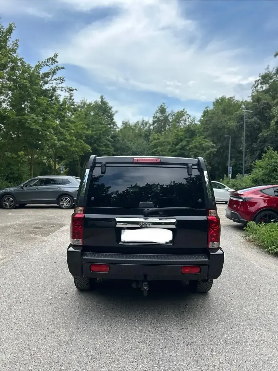 Gebraucht Jeep Commander Limited 220 PS (161 kW) 2007 Schwarz SUV