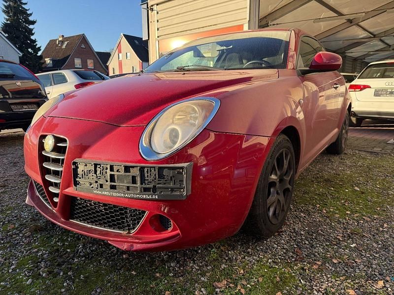Rot Gebraucht 2009 Alfa Romeo MiTo Turismo Kleinwagen | 1.490 € - Bild 1/4