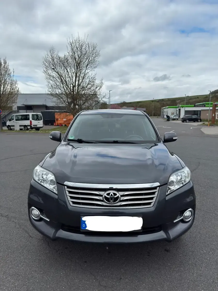 Gebraucht Toyota RAV4 150 PS (110 kW) 2011 Grau SUV