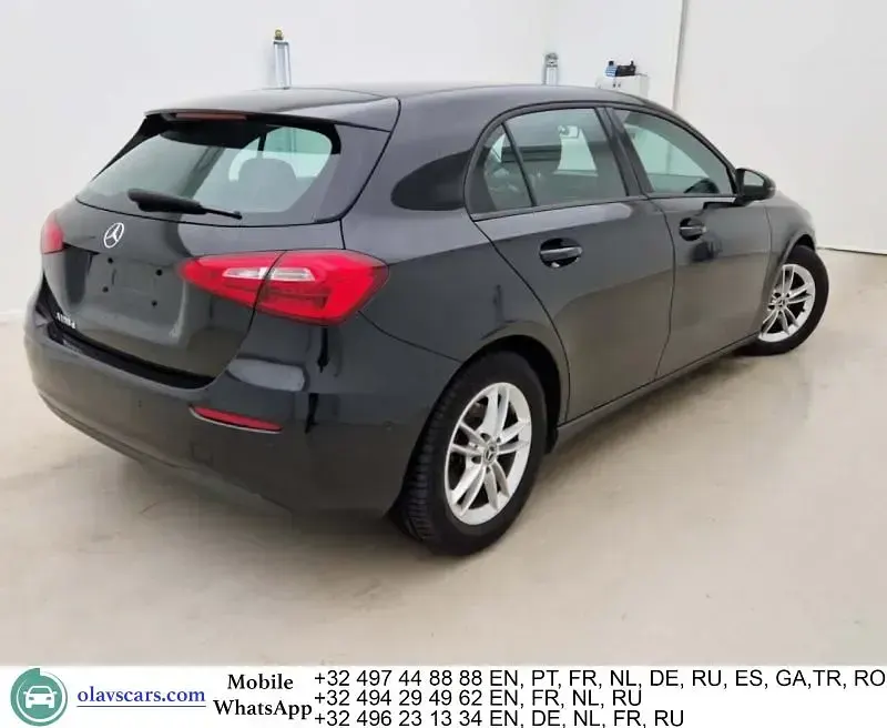 Gebraucht Mercedes A180 116 PS (85 kW) 2020 Schwarz Limousine