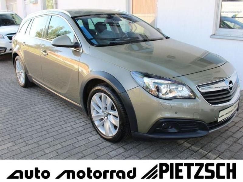 Olive beige (m2) (metallic) Gebraucht 2016 Opel Insignia Kombi | 11.990 € (Teuer) - Bild 1/4