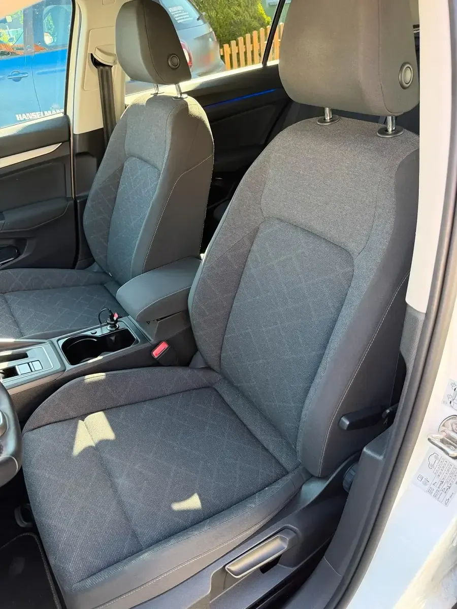 Używany VW Golf VIII 150 KM (110 kW) 2021 Biały Kombi