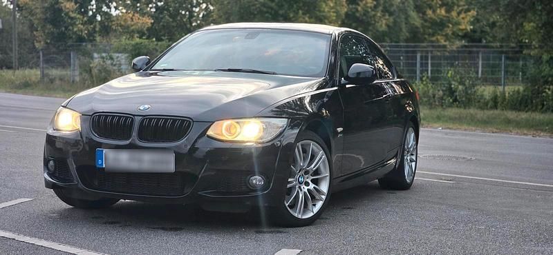Schwarz Gebraucht 2010 BMW 335 Coupé | 16.980 € (Superpreis) - Bild 1/4