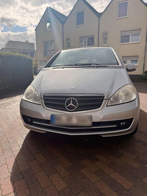 Gebraucht Mercedes A150 95 PS (69 kW) 2009 Grau Kleinwagen