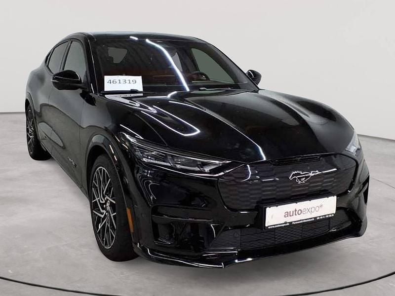 Iridiumschwarz Gebraucht 2022 Ford Mustang Mach-E GT SUV | 38.990 € (Guter Preis) - Bild 1/4