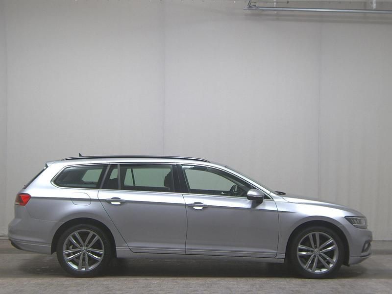 Silber Gebraucht 2020 VW Passat Business Kombi | 18.480 € (Superpreis) - Bild 1/4