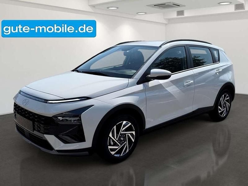 Atlas white / sol Neu 2025 Hyundai Bayon Trend SUV | 25.990 € (Fairer Preis) - Bild 1/4