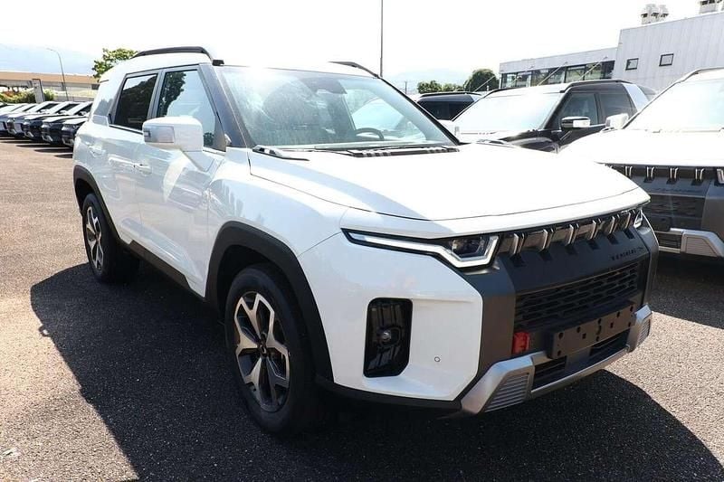 Grand white Neu 2025 Ssangyong (KGM) Torres SUV | 25.675 € (Superpreis) - Bild 1/4