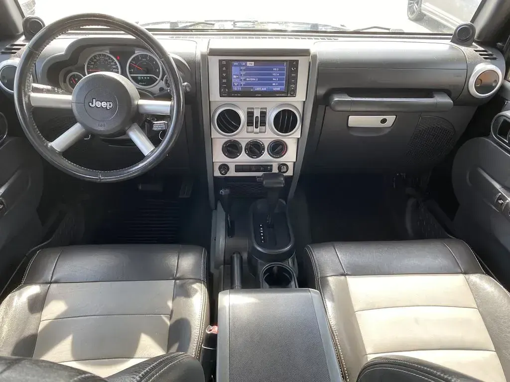 Occasion Jeep Wrangler Sahara 177 ch (130 kW) 2010 Noir SUV