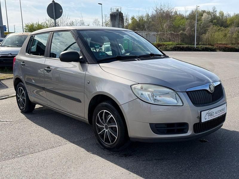 Gebraucht Skoda Fabia Classic 60 PS (44 kW) 2008 Beige Limousine