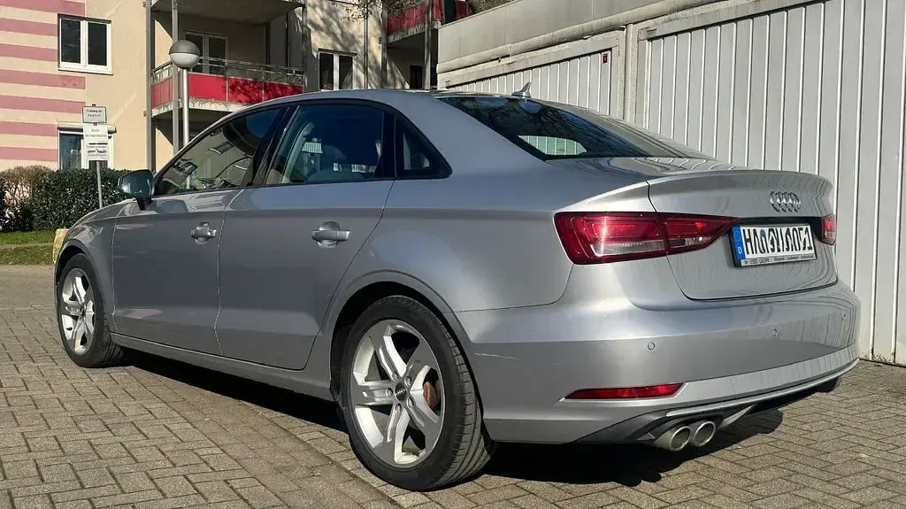 Gebraucht Audi A3 Sport 150 PS (110 kW) 2017 Silber Limousine