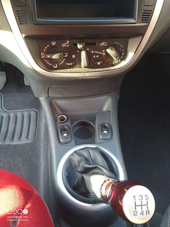 Gebraucht Citroën C2 Comfort 60 PS (44 kW) 2008 Schwarz Kleinwagen