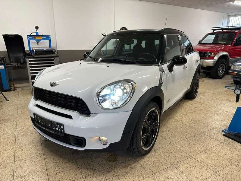 Weiß Gebraucht 2011 Mini Cooper S Countryman SUV | 13.500 € (Fairer Preis) - Bild 1/4