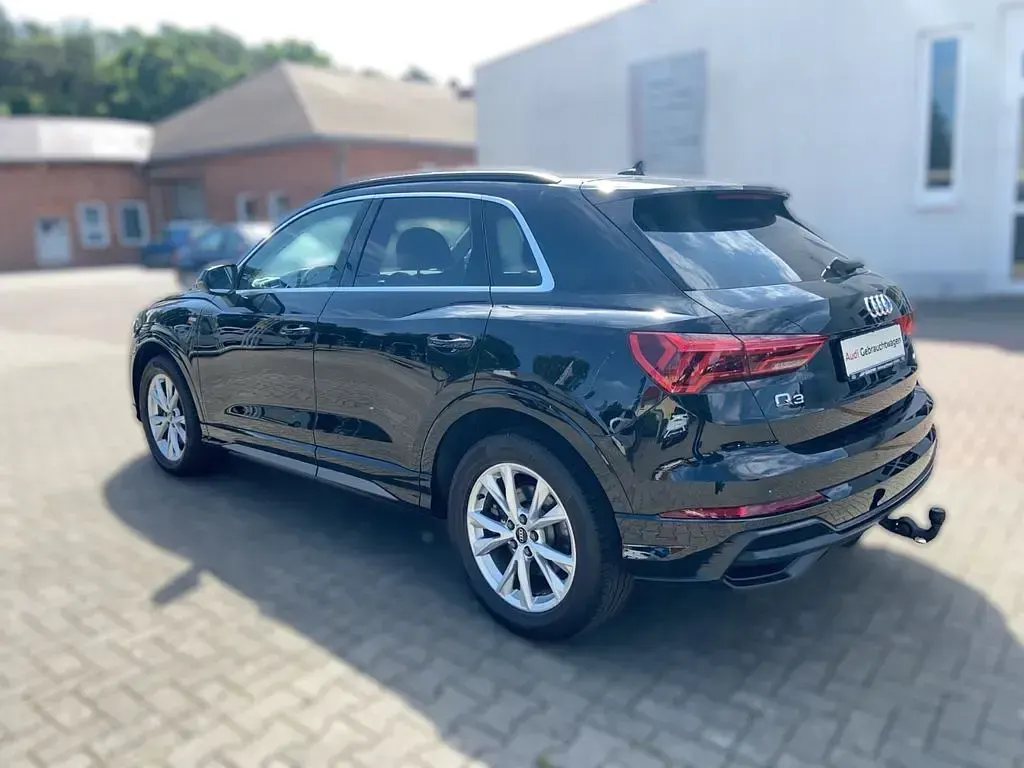 Gebraucht Audi Q3 S-Line 200 PS (147 kW) 2021 Mythosschwarz (metallic) SUV