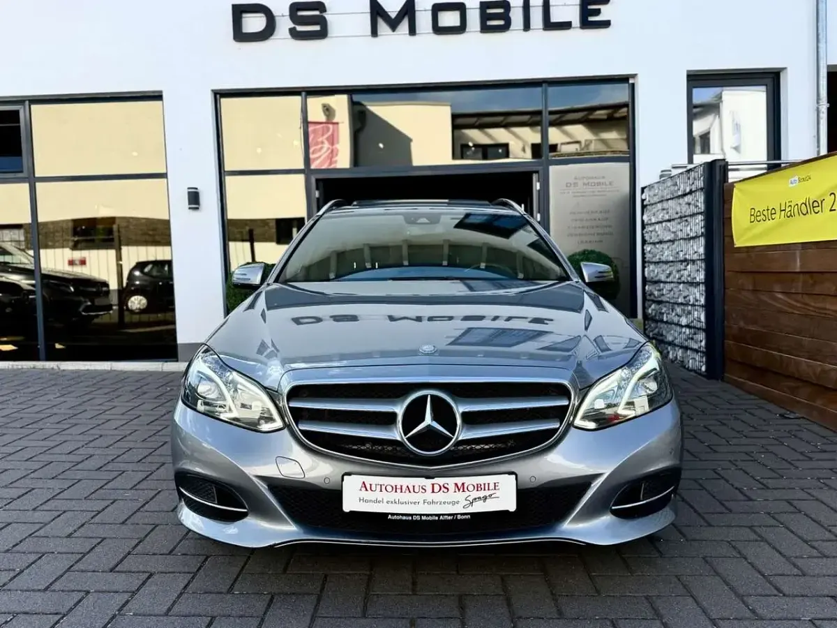 Gebraucht Mercedes E250 Avantgarde 204 PS (150 kW) 2013 Palladiumsilber Kombi
