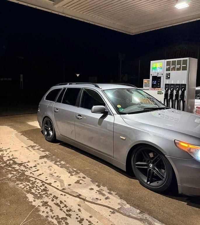 Second-hand BMW 525 177 CP (130 kW) 2006 Gri Break