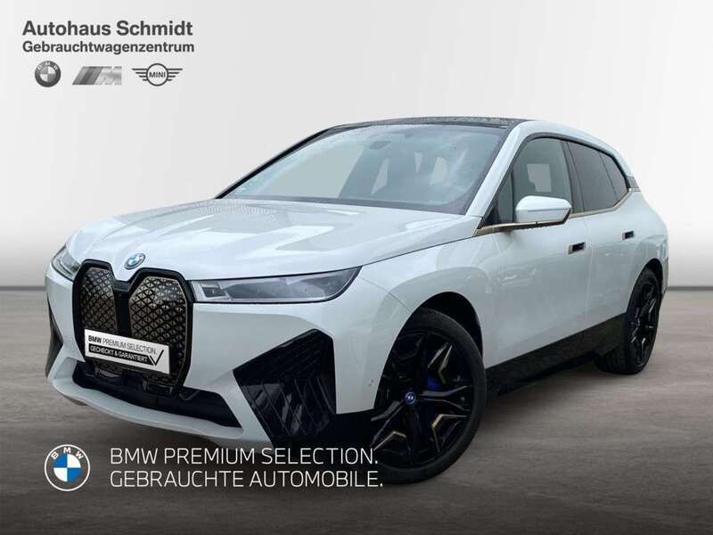 Mineralweiß Gebraucht 2024 BMW iX Sport Line SUV | 76.990 € (Teuer) - Bild 1/4