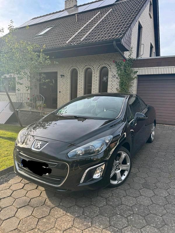 Schwarz Gebraucht 2012 Peugeot 308 CC Cabrio | 3.900 € (Fairer Preis) - Bild 1/4