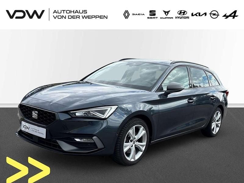 Grau Gebraucht 2023 Seat Leon ST 4Drive Kombi | 27.950 € (Fairer Preis) - Bild 1/4