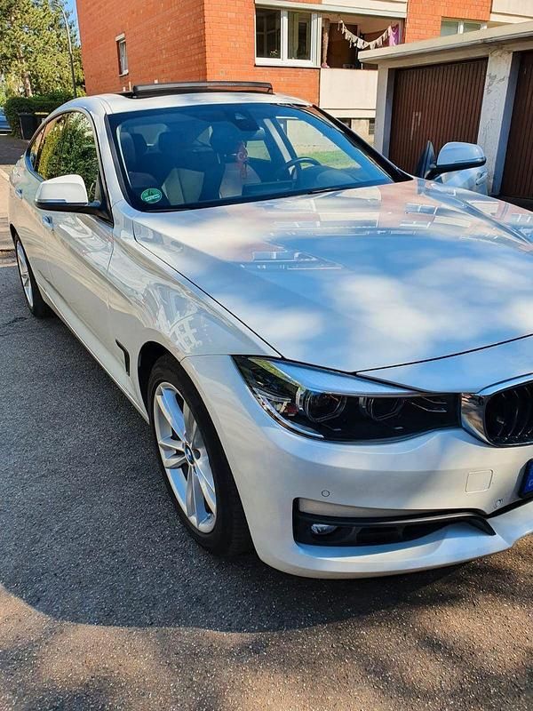 Gebraucht BMW 320 Gran Turismo Advantage 190 PS (139 kW) 2018 Weiß Limousine