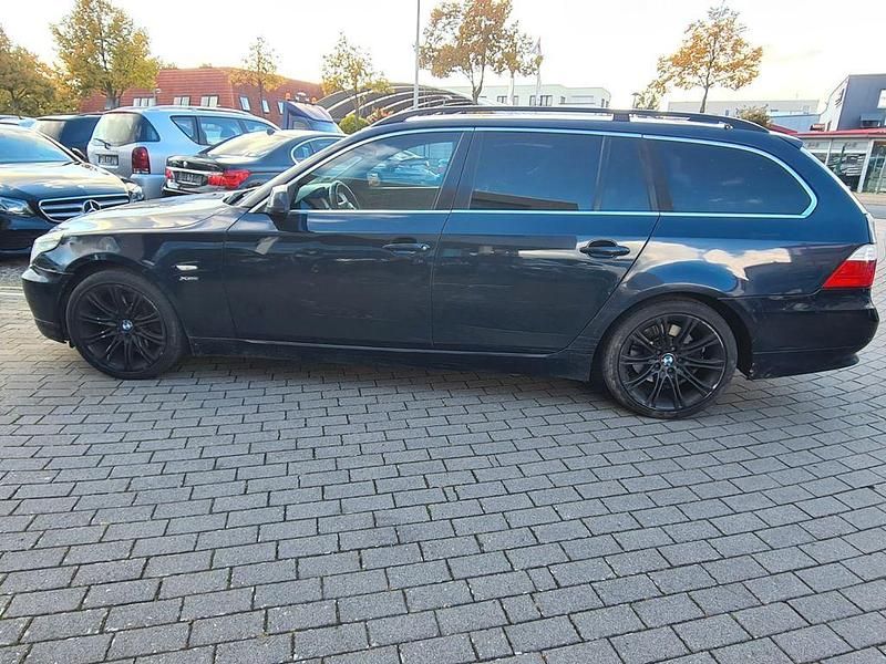 Monacoblau metallic Gebraucht 2009 BMW 530 Sport Line Kombi | 3.000 € (Superpreis) - Bild 1/4