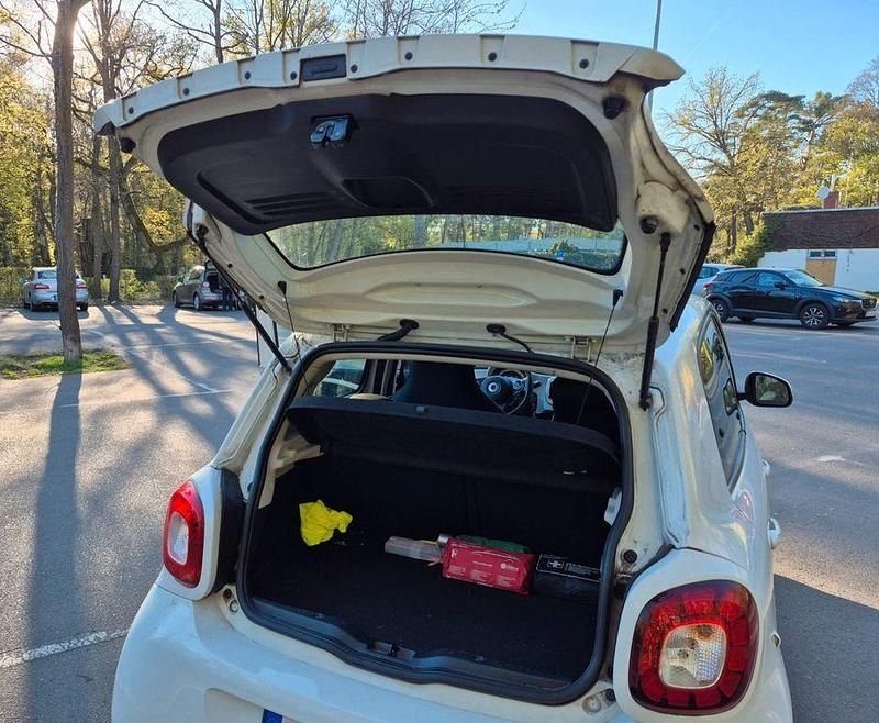 Gebraucht Smart ForFour Passion 71 PS (52 kW) 2015 Weiß Kleinwagen