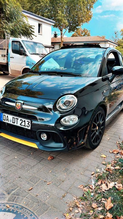 Schwarz Gebraucht 2020 Abarth 595C Pista Cabrio | 18.999 € (Etwas zu teuer) - Bild 1/4