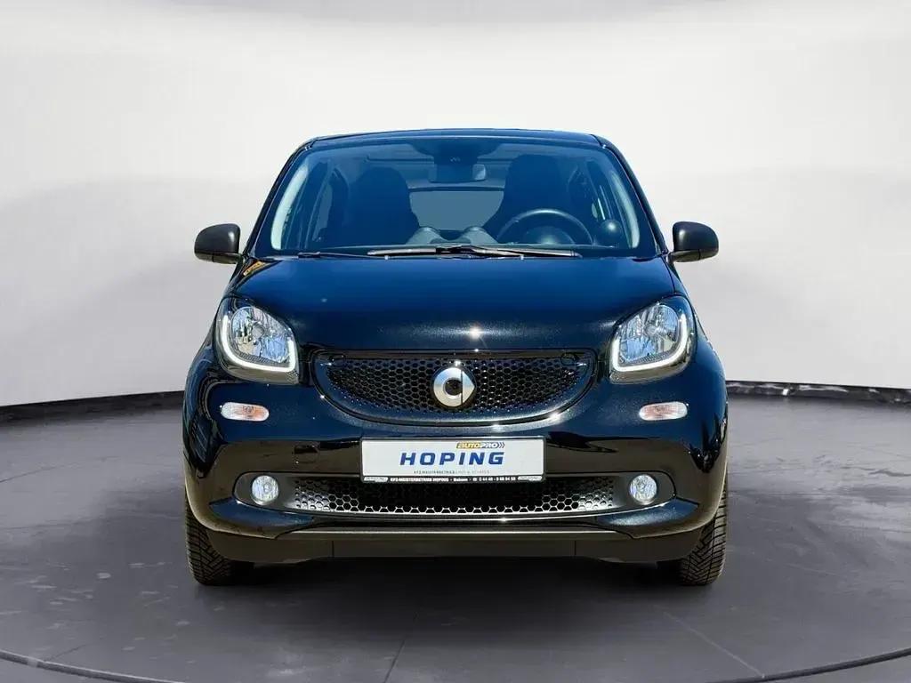 Gebraucht Smart ForFour Passion 90 PS (66 kW) 2019 Schwarz Kleinwagen