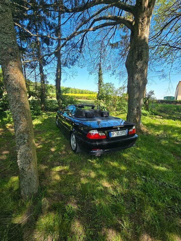 Gebraucht BMW 325 Performance 192 PS (141 kW) 2002 Schwarz Cabrio
