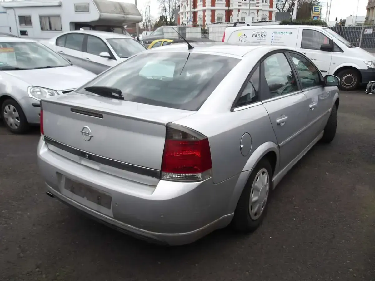 Gebraucht Opel Vectra GTS 147 PS (108 kW) 2003 Silber Limousine