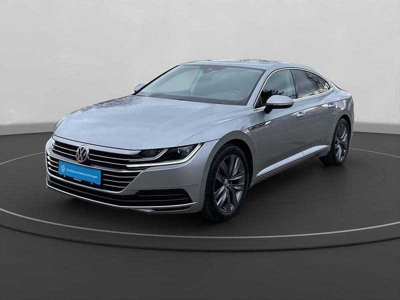 Gebraucht VW Arteon Basis 150 PS (110 kW) 2018 Silber Kleinwagen