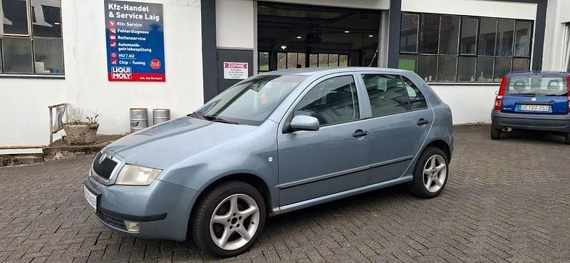 Blau Gebraucht 2004 Skoda Fabia Comfort Limousine | 1.850 € (Teuer) - Bild 1/4