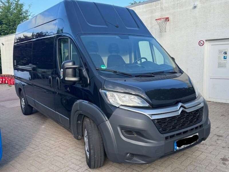 Grau Gebraucht 2016 Citroën Jumper Profi Van / Kleinbus | 14.000 € (Fairer Preis) - Bild 1/4