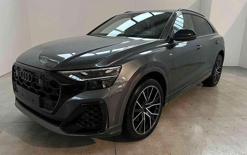 Gebraucht Audi Q8 286 PS (210 kW) 2025 Grau SUV