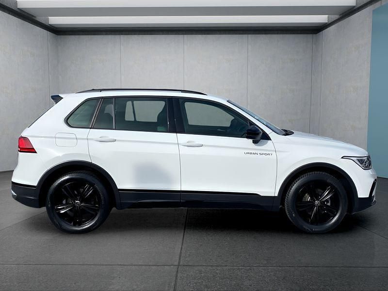 Gebraucht VW Tiguan 131 PS (96 kW) 2022 Weiß SUV
